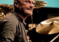 Phil Collins Vom Genesis-Drummer zur Solo-Ikone – Wie hoch ist sein Vermögen