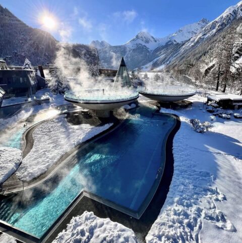 AQUA DOME Therme Längenfeld: Eine Oase der Entspannung in den Alpen