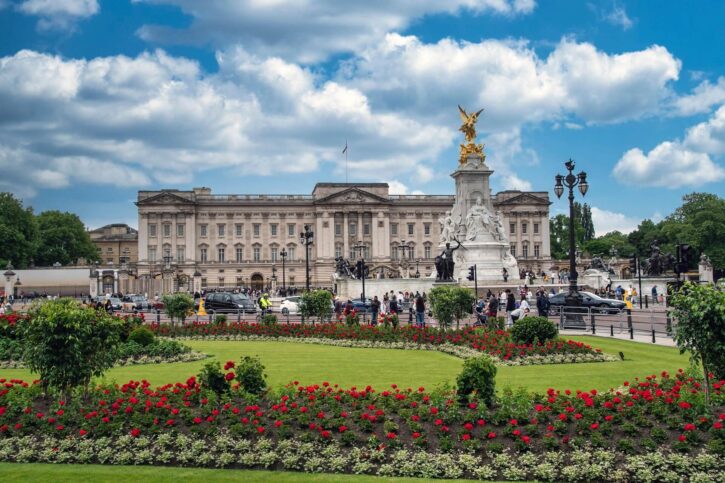 Buckingham Palace: Wachablösung und königliches Flair